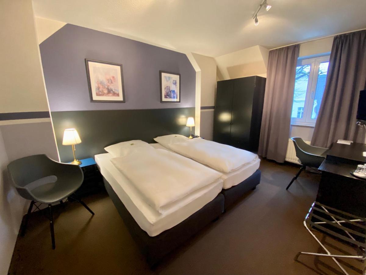 Hotel Kaiserswerth Dusseldorf Bagian luar foto
