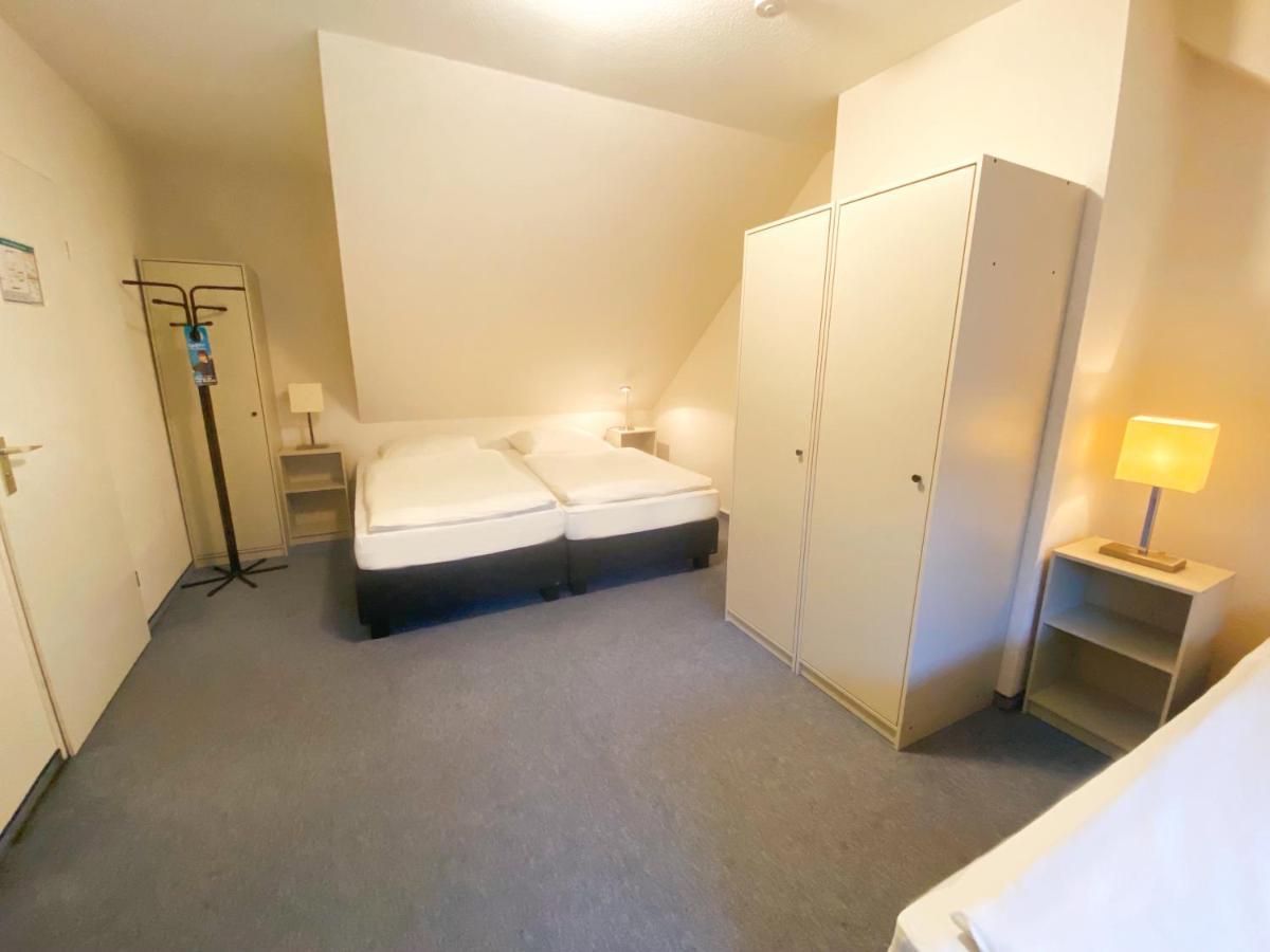 Hotel Kaiserswerth Dusseldorf Bagian luar foto