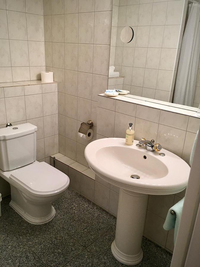Hotel Kaiserswerth Dusseldorf Bagian luar foto